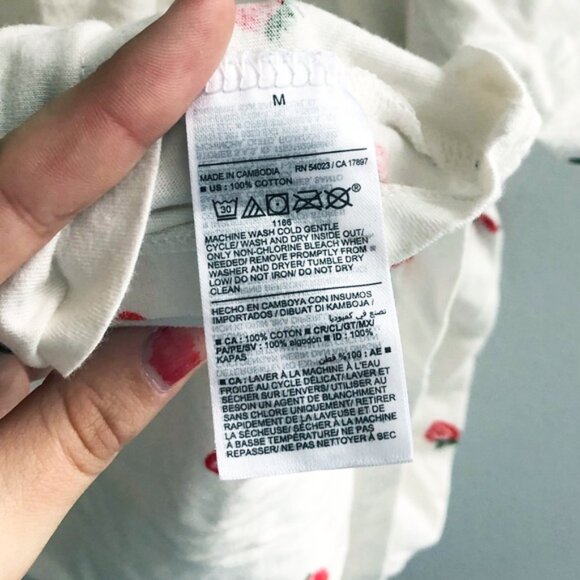 Bundle of 2 T-Shirts - Picture 8 of 9